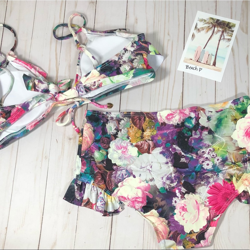 Colorful, Floral High-Waisted 2 Piece Swimsuit - Size Medium - Picture 8 of 13